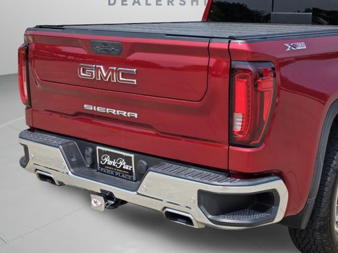 Used 2021 GMC Sierra 1500 SLT w/ SLT Premium Plus Package AWD/4WD image 40
