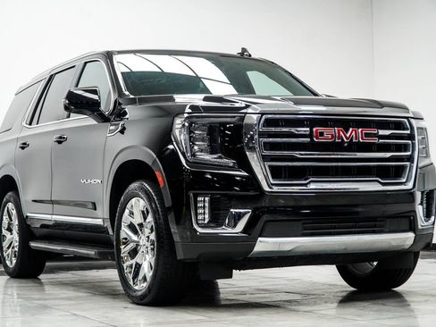 Used 2023 GMC Yukon SLT w/ SLT Premium Package RWD image 4