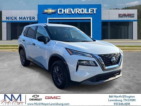 Used 2023 Nissan Rogue S image 1