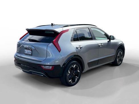 Used 2024 Kia Niro Wave FWD image 5