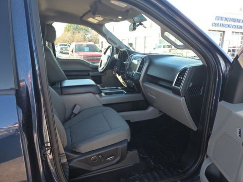 Used 2016 Ford F150 XLT w/ Equipment Group 302A Luxury image 12