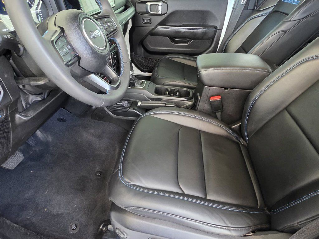 Used 2024 Jeep Wrangler Unlimited Rubicon 4xe AWD/4WD image 7