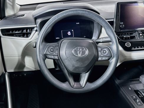 Used 2026 Toyota Corolla Cross L FWD image 18