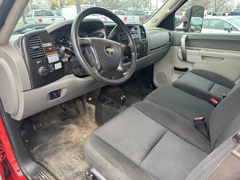 Used 2013 Chevrolet Silverado 3500 W/T w/ Snow Plow Prep Package AWD/4WD image 17