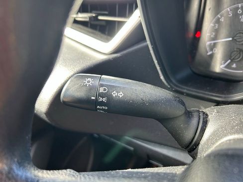 Used 2022 Toyota Corolla LE image 21