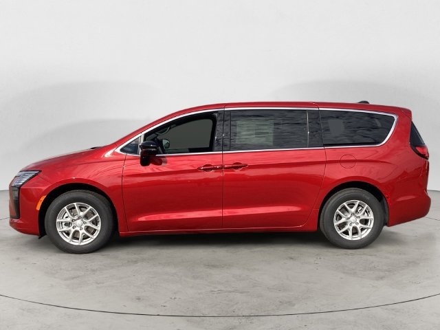 New 2027 Chrysler Pacifica Select FWD image 2