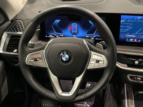 Used 2026 BMW X7 xDrive40i image 19
