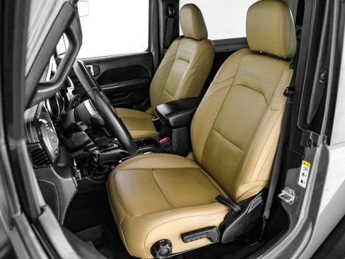 Used 2018 Jeep Wrangler Rubicon AWD/4WD image 32