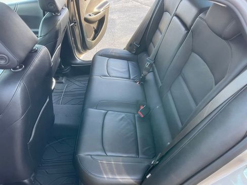 Used 2022 Chevrolet Malibu LT w/ Leather Package image 23