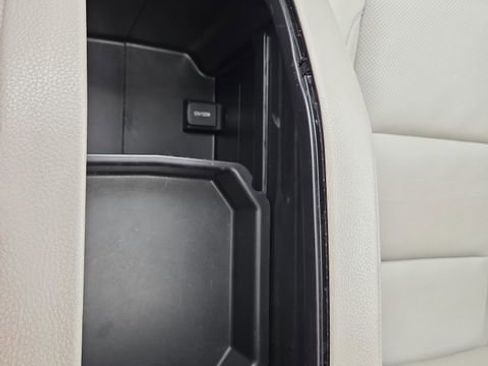 Used 2019 Toyota Highlander Limited Platinum AWD/4WD image 51