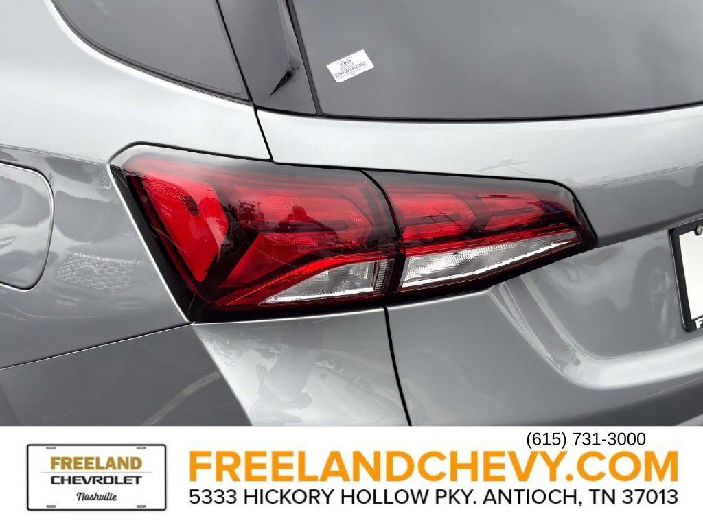 Used 2024 Chevrolet Equinox LT AWD/4WD image 12
