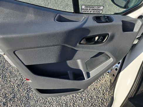 Used 2019 Ford Transit 350 XL RWD image 12