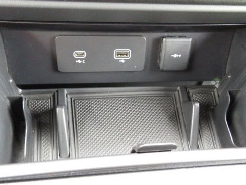 Used 2020 Land Rover Defender 110 X image 19