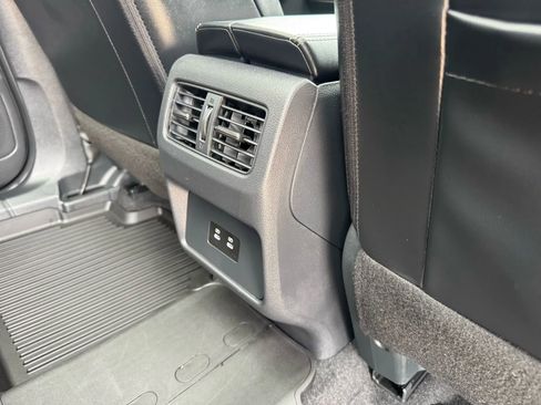 Used 2025 Nissan Rogue SV w/ SV Premium Package image 44