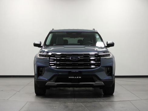 New 2026 Ford Explorer Active w/ Active Comfort Package image 9