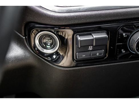 Used 2024 Chevrolet Silverado 3500 LTZ image 35