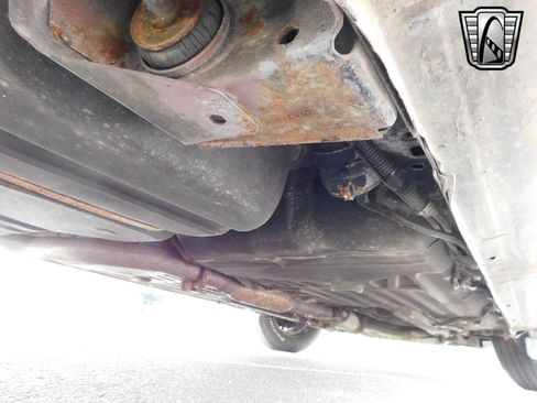 Used 1992 Lincoln Continental Executive image 10