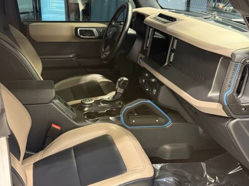 Used 2024 Ford Bronco Wildtrak image 27