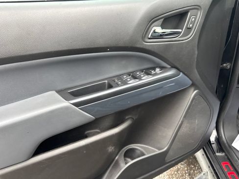 Used 2019 Chevrolet Colorado Z71 RWD image 19