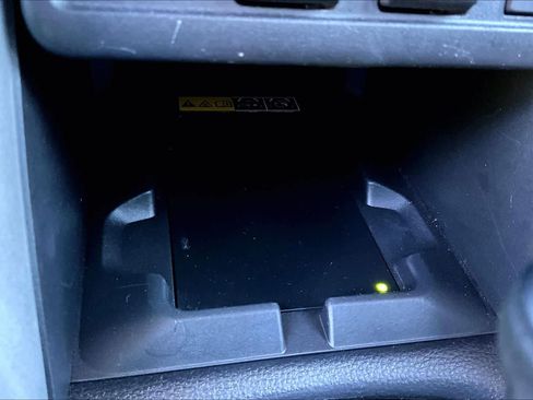 Certified 2025 Toyota Corolla Cross XLE image 34