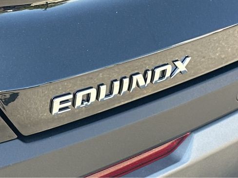 Used 2025 Chevrolet Equinox LT w/ Convenience Package II FWD image 38