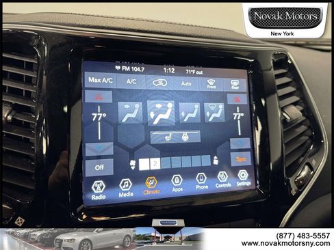 Used 2022 Jeep Cherokee Limited image 19