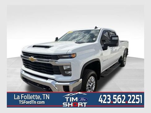 Used 2024 Chevrolet Silverado 2500 LT AWD/4WD image 1