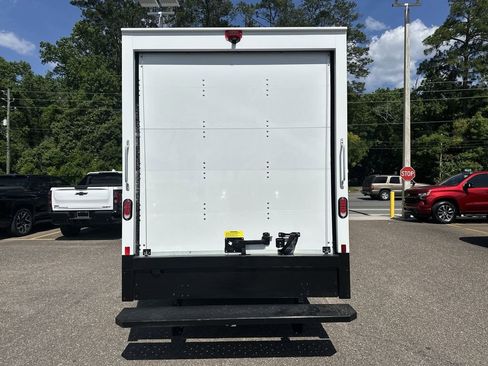 New 2025 Chevrolet Express 3500 w/ Power Convenience Package image 15