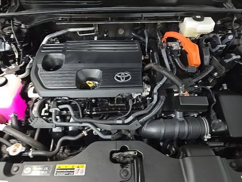 Used 2024 Toyota Crown XLE image 12