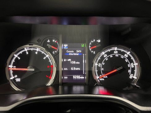 Used 2024 Toyota 4Runner TRD Off-Road Premium image 25