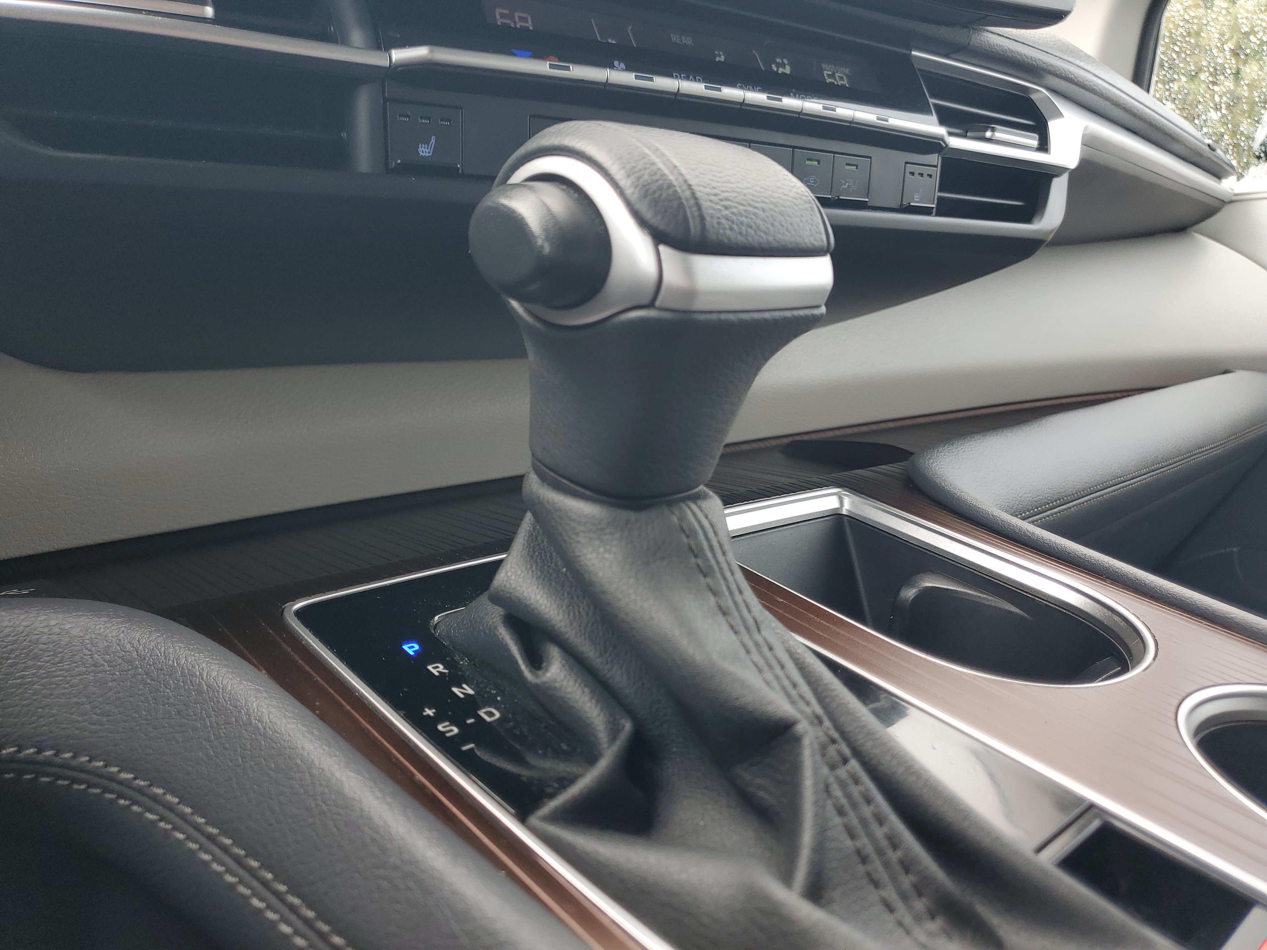 Certified 2024 Toyota Sienna XLE AWD/4WD image 33