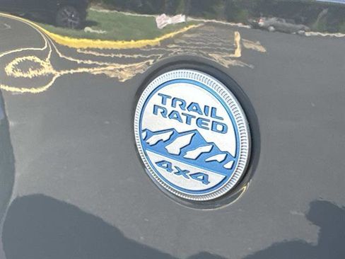 Used 2023 Jeep Wrangler Unlimited Sahara w/ Cold Weather Group image 7