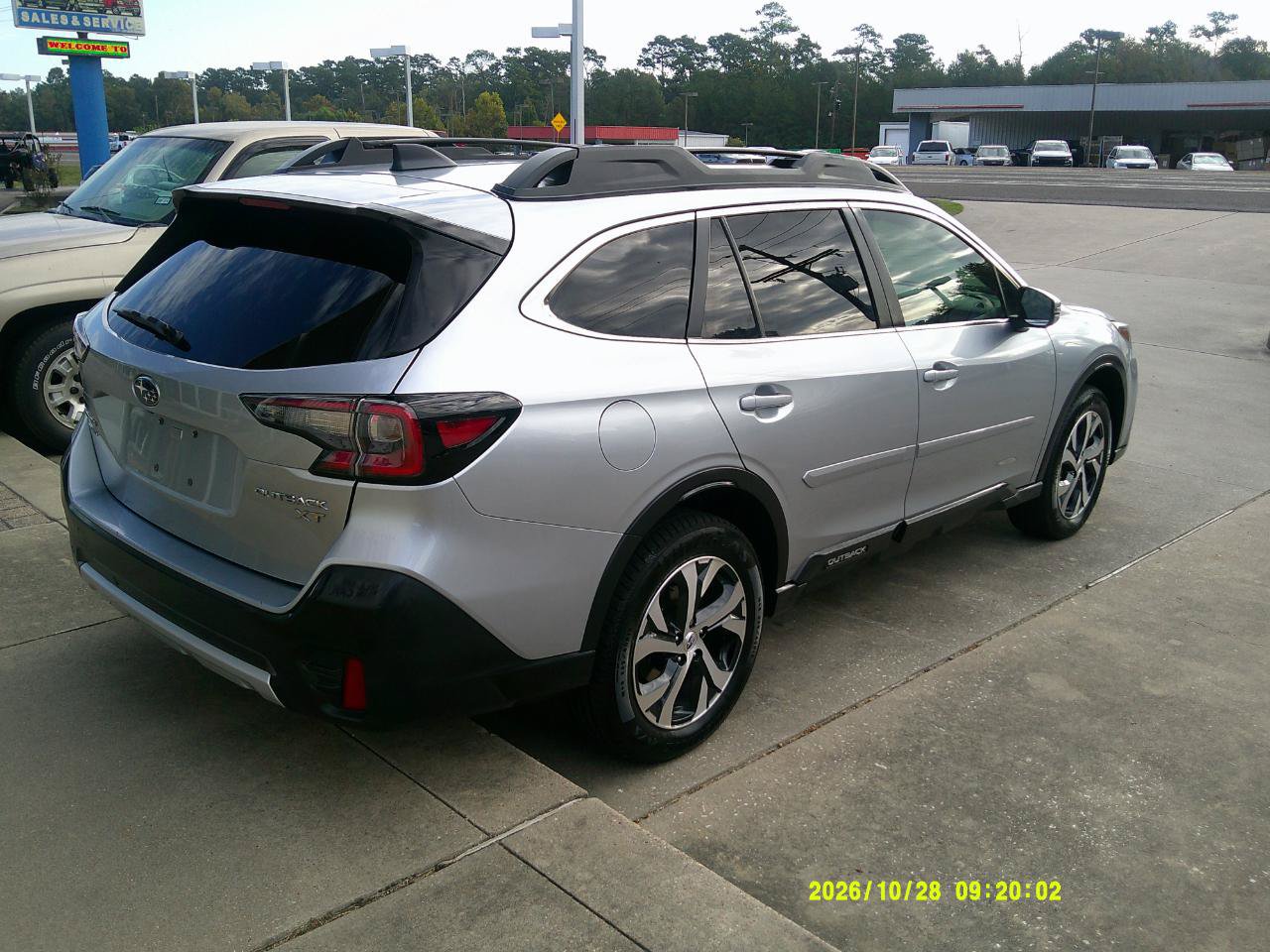 Used 2022 Subaru Outback Limited XT AWD/4WD image 4