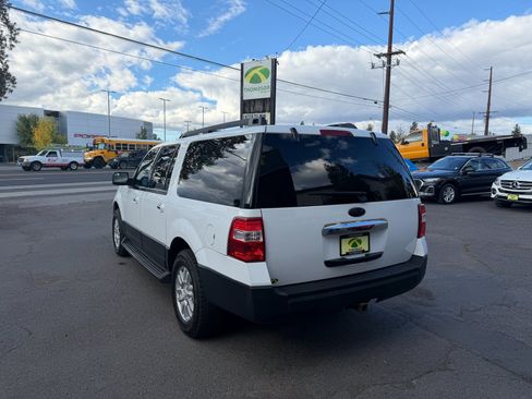 Used 2011 Ford Expedition EL XL w/ HD Trailer Tow Pkg image 4