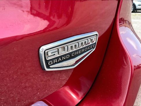 Used 2014 Jeep Grand Cherokee Summit AWD/4WD image 8