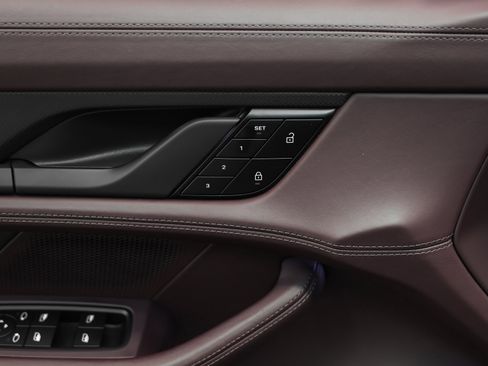 Used 2024 Porsche Taycan Turbo S image 30