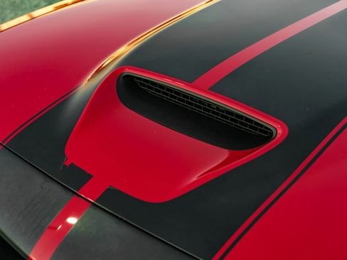 Used 2015 Dodge Challenger SRT w/ Technology Group image 46