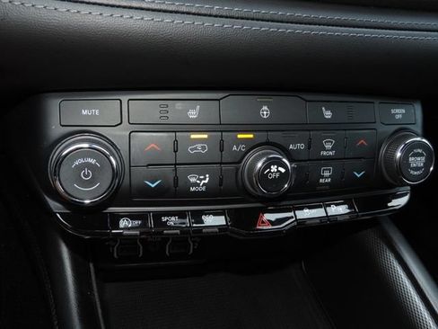 Used 2022 Dodge Durango GT AWD/4WD image 25