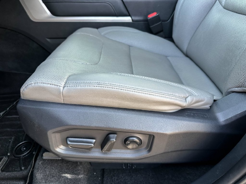Used 2023 Toyota Tundra Limited AWD/4WD image 15