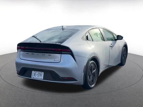 Used 2025 Toyota Prius LE image 14