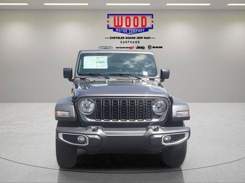 New 2026 Jeep Gladiator Sport AWD/4WD image 9