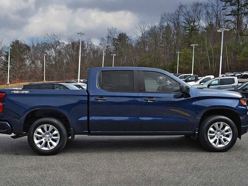 Used 2022 Chevrolet Silverado 1500 Custom image 6