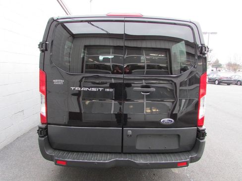 Used 2017 Ford Transit 150 XL image 3