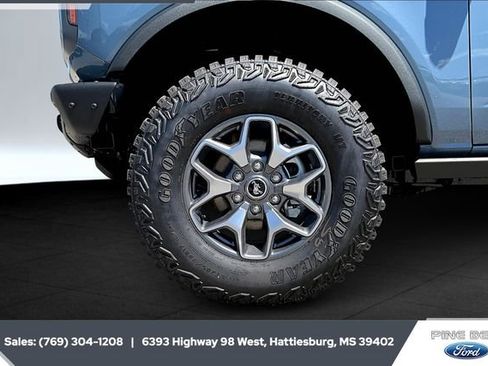 New 2025 Ford Bronco Badlands image 5