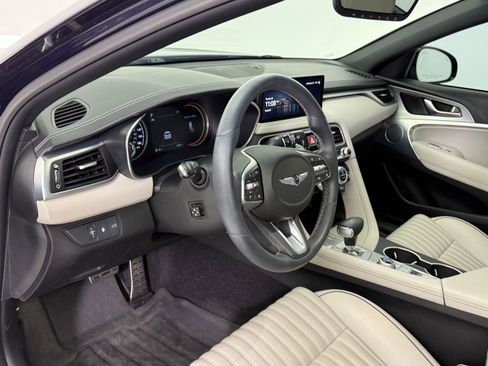 Used 2023 Genesis G70 2.0T w/ Sport Prestige Package image 4