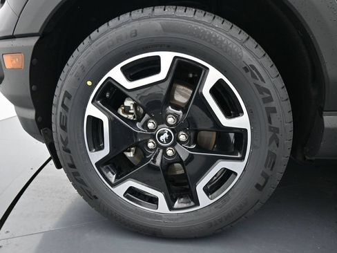 Used 2023 Ford Bronco Sport Outer Banks w/ Tech Package AWD/4WD image 14