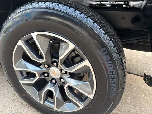 Used 2024 Chevrolet Silverado 1500 LT image 10