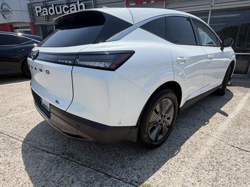 Used 2025 Nissan Murano SL AWD/4WD image 9