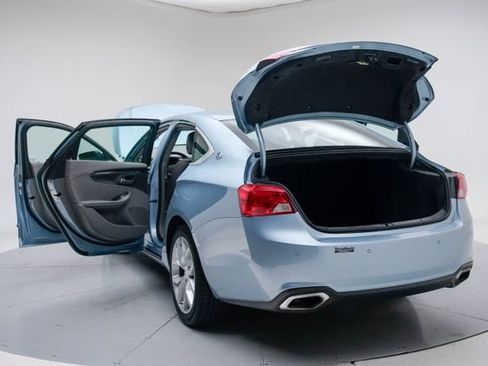 Used 2015 Chevrolet Impala LTZ FWD image 19