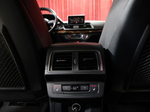 Used 2018 Audi Q5 2.0T Premium Plus w/ Premium Plus Package image 15